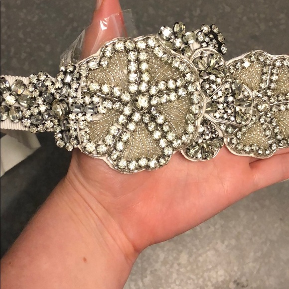 Vera Wang bridal wedding sash - Picture 2 of 5